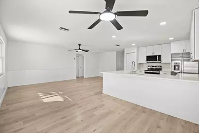 218 Las Palmas Street, West Palm Beach, FL 33411 - Photo 14