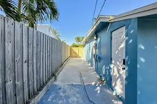 2017 Collier Ave, Lake Worth, FL 33461 - Photo 22