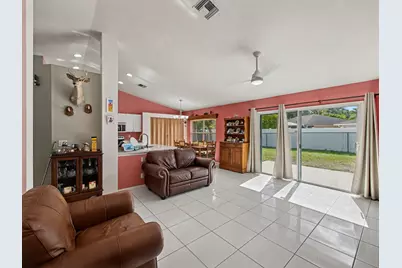 249 Monterey Way, Royal Palm Beach, FL 33411 - Photo 10