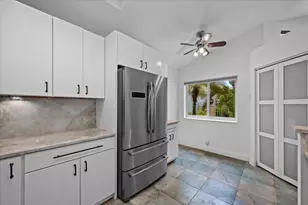 11 Dorchester Cir, Palm Beach Gardens, FL 33418 - Photo 6