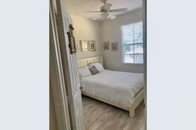 188 W Thatch Palm Circle, Jupiter, FL 33458 - Photo 8