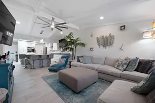 7 Ridge Pointe Dr, Boynton Beach, FL 33435 - Photo 1