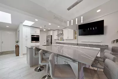 7 Ridge Pointe Drive #C, Boynton Beach, FL 33435 - Photo 2