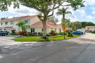 6269 Walk Cir, Boca Raton, FL 33433 - Photo 2