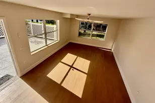 19 Amherst Ct, Royal Palm Beach, FL 33411 - Photo 6