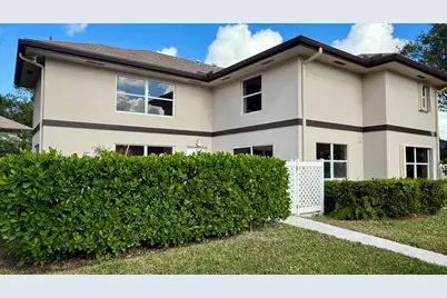 19 Amherst Court #C, Royal Palm Beach, FL 33411 - Photo 2