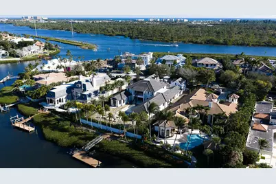 228 Commodore Drive, Jupiter, FL 33477 - Photo 2