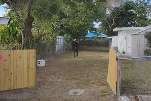 3425 Grace Ave, Palm Springs, FL 33461 - Photo 16