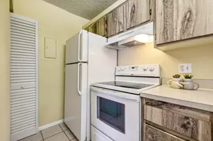 618 Sea Pine Way, Greenacres, FL 33415 - Photo 12