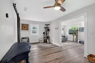618 S Pine St, Lake Worth Beach, FL 33460 - Photo 4