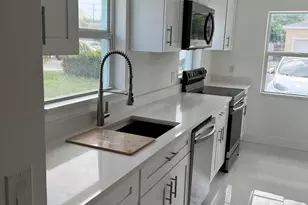 1015 S K St, Lake Worth Beach, FL 33460 - Photo 8