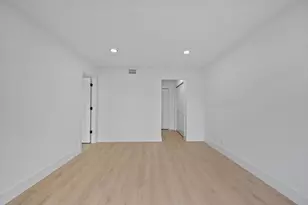 1112 Green Pine Blvd, West Palm Beach, FL 33409 - Photo 12