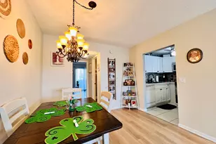 334 Southampton B, West Palm Beach, FL 33417 - Photo 4