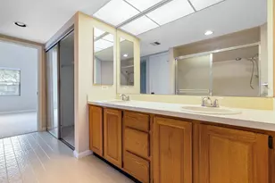 61 Edinburgh Dr, Palm Beach Gardens, FL 33418 - Photo 38