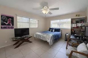 2947 Ashley Dr W, West Palm Beach, FL 33415 - Photo 10