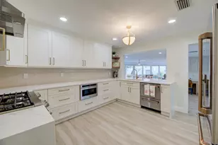 521 SE 4th Ct, Pompano Beach, FL 33060 - Photo 22