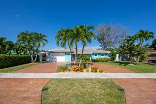 521 SE 4th Ct, Pompano Beach, FL 33060 - Photo 4