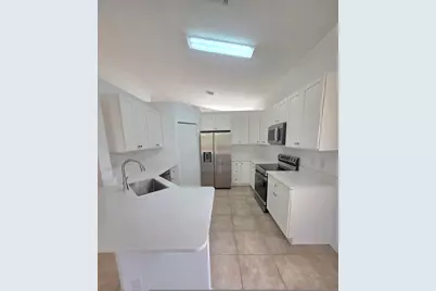 6204 Spring Lakes Terrace, Fort Pierce, FL 34951 - Photo 2