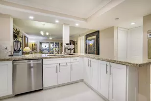 7286 Huntington Ln, Delray Beach, FL 33446 - Photo 4