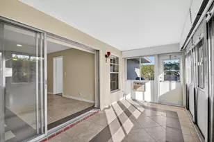 374 Bennington Ln, Lake Worth, FL 33467 - Photo 14