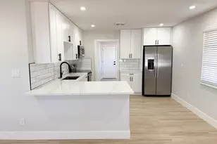 2313 Wabasso Dr, West Palm Beach, FL 33409 - Photo 8