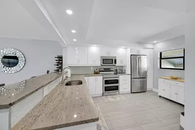 12870 Briarlake Drive #201, Palm Beach Gardens, FL 33418 - Photo 6