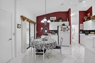 9716 Sills Dr E, Boynton Beach, FL 33437 - Photo 8