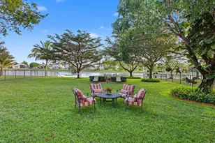 166 Catania Way, Royal Palm Beach, FL 33411 - Photo 28