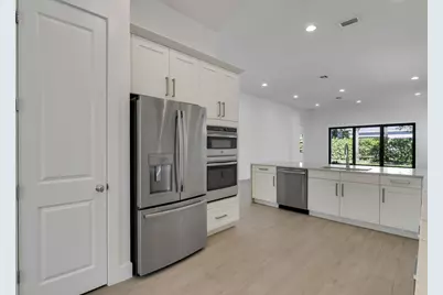 5619 Delacroix Terrace, Palm Beach Gardens, FL 33418 - Photo 10