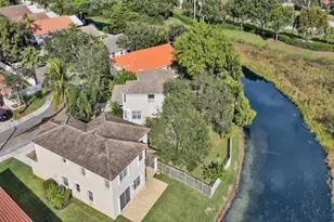 2389 NW 162nd Terrace, Pembroke Pines, FL 33028 - Photo 12