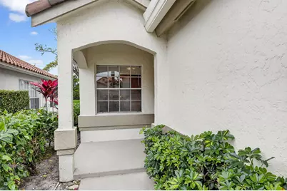 6121 Bay Isles Drive, Boynton Beach, FL 33437 - Photo 4