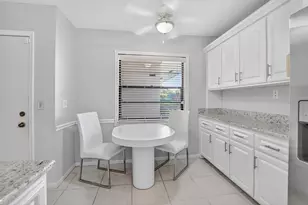 9170 SW 14th St, Boca Raton, FL 33428 - Photo 6