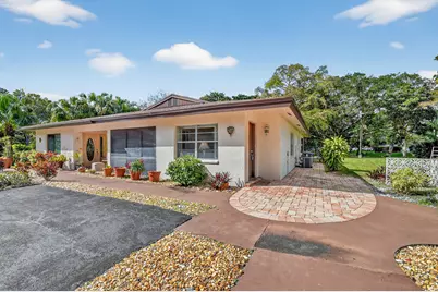 5199 Rose Hill Drive, Boynton Beach, FL 33437 - Photo 2