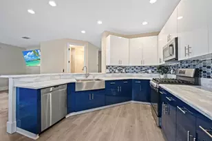 622 Castle Dr, Palm Beach Gardens, FL 33410 - Photo 14