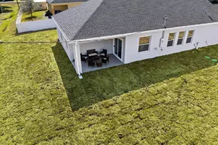 8836 97th Ct, Vero Beach, FL 32967 - Photo 2