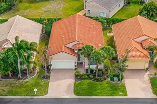 305 NW Springview Loop, Port Saint Lucie, FL 34986 - Photo 2