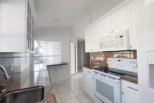 3830 Circle Lake Dr, West Palm Beach, FL 33417 - Photo 6