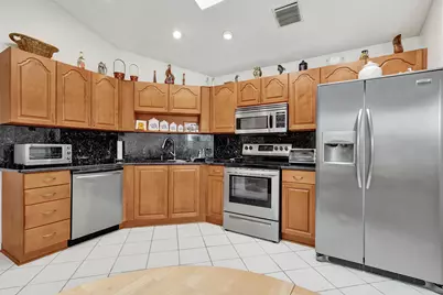 6115 Bay Isles Drive, Boynton Beach, FL 33437 - Photo 6