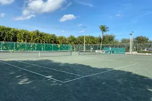 668 Saxony Pl N, Delray Beach, FL 33446 - Photo 24