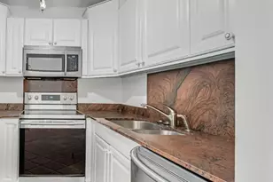 103 Sussex F, West Palm Beach, FL 33417 - Photo 16