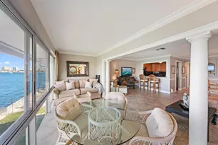 400 Wilma Cir, Riviera Beach, FL 33404 - Photo 12