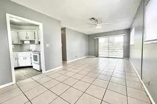 1021 Crystal Lake Dr, Deerfield Beach, FL 33064 - Photo 4