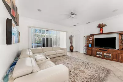 139 Berenger Walk, Royal Palm Beach, FL 33414 - Photo 18