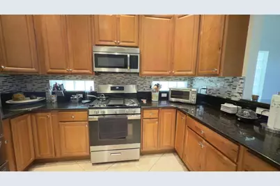 139 Berenger Walk, Royal Palm Beach, FL 33414 - Photo 10