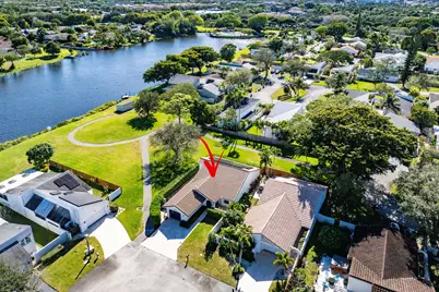 2105 NW 12th Street, Delray Beach, FL 33445 - Photo 2