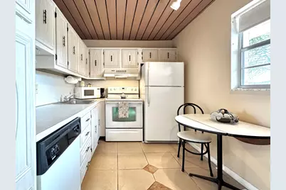 2515 NE 2nd Court #315, Boynton Beach, FL 33435 - Photo 6