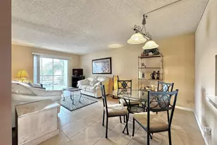 2515 NE 2nd Ct, Boynton Beach, FL 33435 - Photo 4