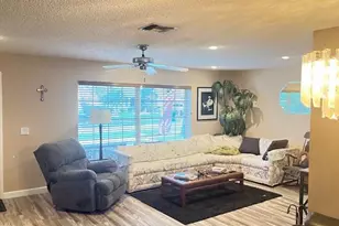 609 SW 4th Ave, Boynton Beach, FL 33426 - Photo 4