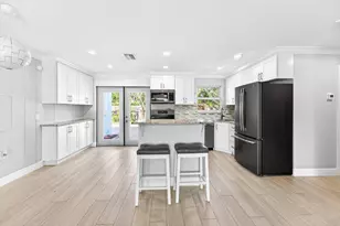 5565 Papaya Rd, West Palm Beach, FL 33413 - Photo 10