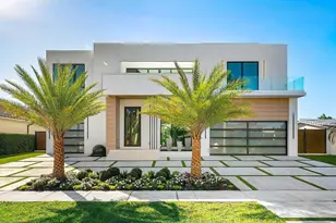 750 NE 69th St, Boca Raton, FL 33487 - Photo 1